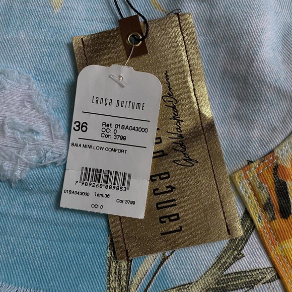 LANCA PERFUME Skirt SZ 8 A1A Mini Low Comfort Cold Washed Denim Made in Brazil - Picture 3 of 12